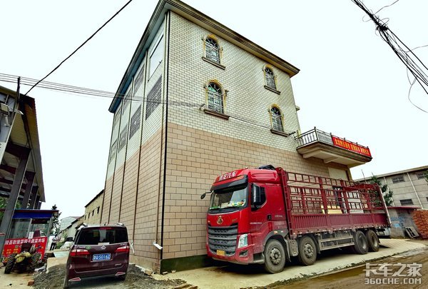 3年买了3台車(chē) 乘龙H7到底哪里吸引他(tā)？
