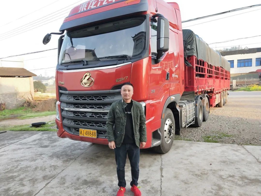 这位货車(chē)司机面对面向总书记提出3点建议