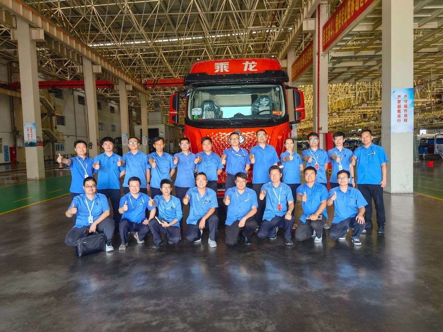 把卡車(chē)变成家，他(tā)们做到了！